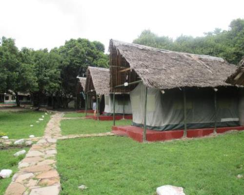 lenchada tourist camp masai mara Kenya
